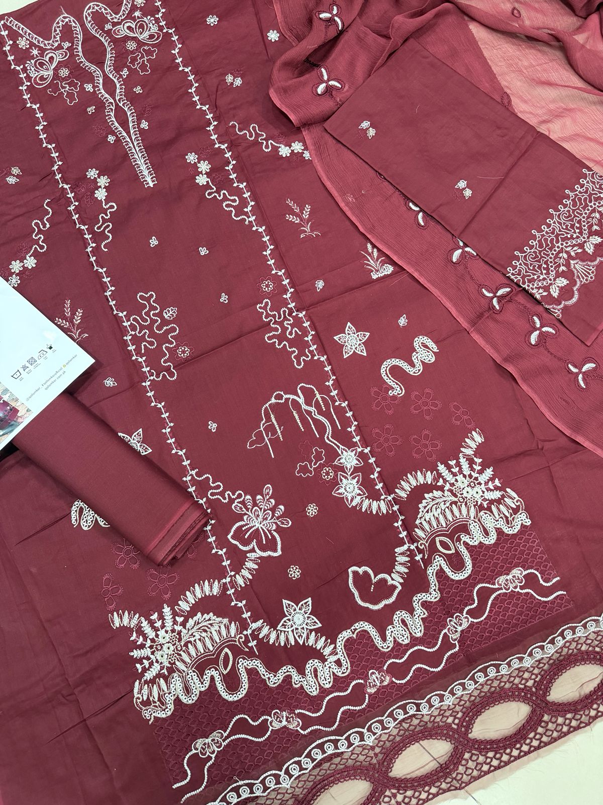 3 PIECE- LUXURY LAWN HEAVY EMBROIDERY & DUPPATTA LACE & EMB UNSTITCHED SUMMER 26-NEW ARRIVALS